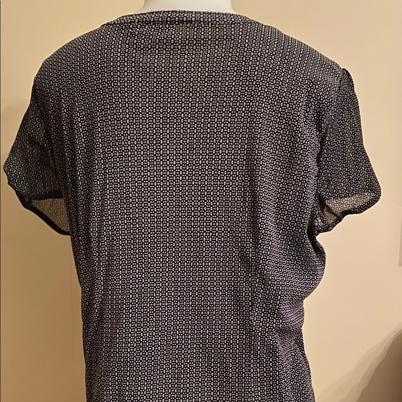 2/$24 Sheer black/white print blouse - Picture 3 of 9